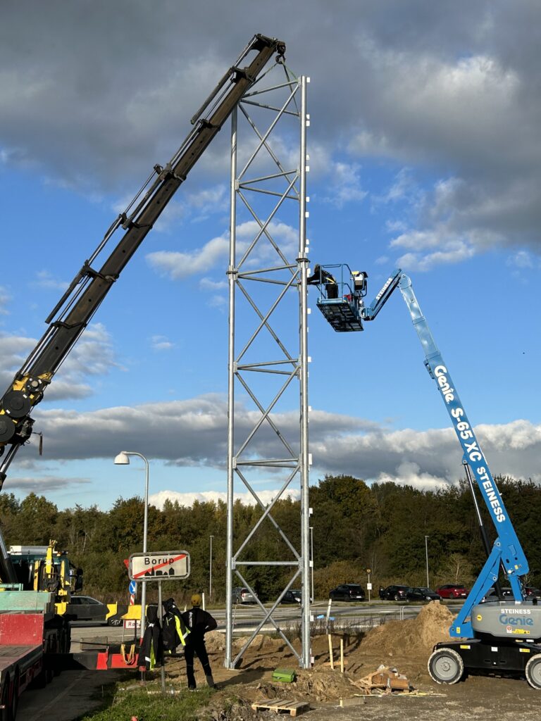 Dansk Stål Fundering - 17 meter mast